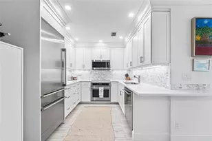 301 Venetian Dr, Delray Beach, FL 33483 - Photo 11