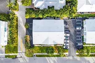 301 Venetian Dr, Delray Beach, FL 33483 - Photo 37