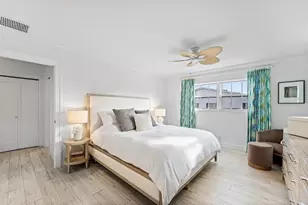 301 Venetian Dr, Delray Beach, FL 33483 - Photo 23