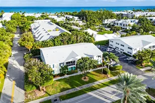 301 Venetian Dr, Delray Beach, FL 33483 - Photo 35