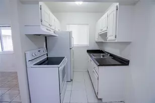 1727 Liberty St, Hollywood, FL 33020 - Photo 3