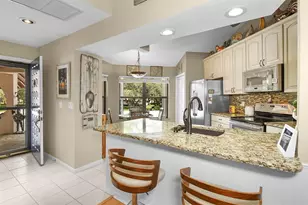 6040 SE Martinique Dr, Stuart, FL 34997 - Photo 7