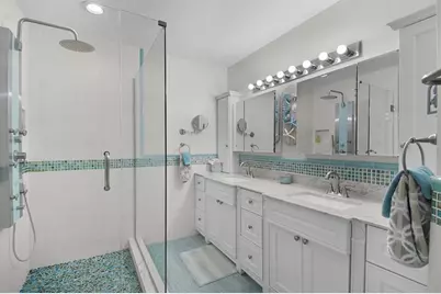 6040 SE Martinique Dr, Unit #201, Stuart, FL 34997 - Photo 29