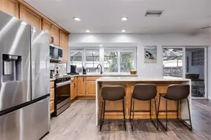 8880 SW 49th St, Cooper City, FL 33328 - Photo 15