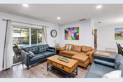 8880 SW 49th St, Cooper City, FL 33328 - Photo 9