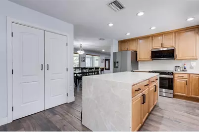 8880 SW 49th St, Cooper City, FL 33328 - Photo 17