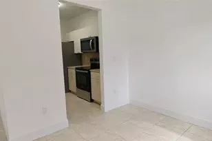 7085 Nova Dr Unit, Davie, FL 33317 - Photo 11