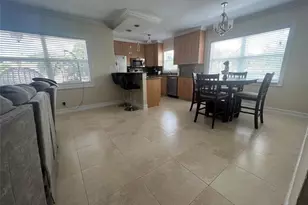 1221 SE 3rd St, Deerfield Beach, FL 33441 - Photo 9