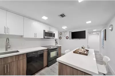 903  Cypress Grove Dr, Unit #105, Pompano Beach, FL 33069 - Photo 1