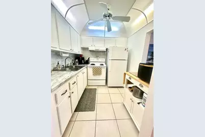 4011  Islewood D, Unit #4011, Deerfield Beach, FL 33442 - Photo 7