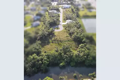 2410  Noble Oaks Ln, Fort Pierce, FL 34981 - Photo 5