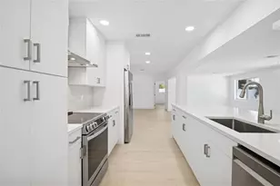 5621 NE 16th Ave, Fort Lauderdale, FL 33334 - Photo 11