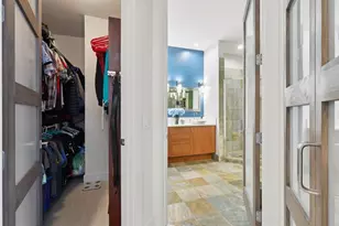 2633 NE 14th Ave, Wilton Manors, FL 33305 - Photo 13