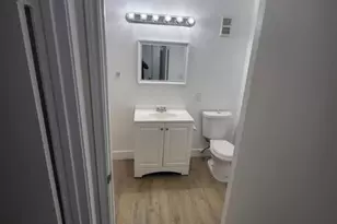 2622 NW 33rd St, Oakland Park, FL 33309 - Photo 9