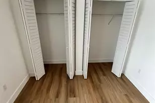 2622 NW 33rd St, Oakland Park, FL 33309 - Photo 17