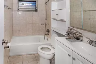 2361 NE 10th St, Pompano Beach, FL 33062 - Photo 9