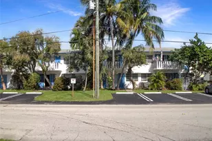 2361 NE 10th St, Pompano Beach, FL 33062 - Photo 17