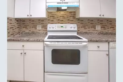 2361 NE 10th St, Unit #3, Pompano Beach, FL 33062 - Photo 3