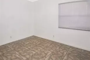 2361 NE 10th St, Pompano Beach, FL 33062 - Photo 11