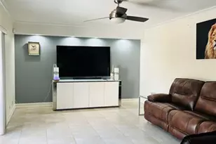 2852 Waterford Dr Unit, Deerfield Beach, FL 33442 - Photo 5