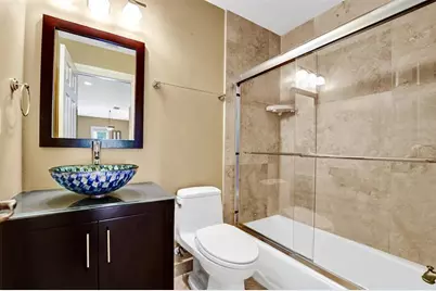 101 NE 21st St, Wilton Manors, FL 33305 - Photo 27