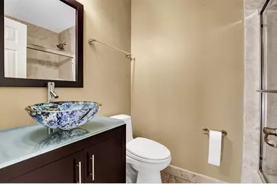 101 NE 21st St, Wilton Manors, FL 33305 - Photo 49