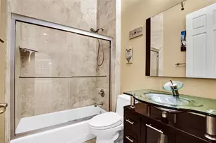 101 NE 21st St, Wilton Manors, FL 33305 - Photo 25