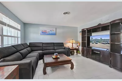 931 SE 9th Ave, Unit #13, Pompano Beach, FL 33060 - Photo 11