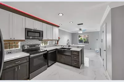 547 NW 47th Way, Coconut Creek, FL 33063 - Photo 9