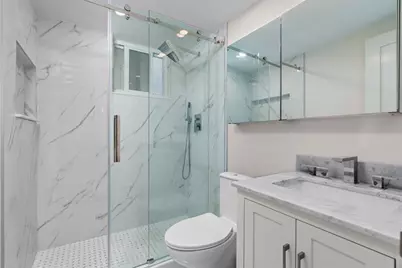 2400 NE 9th St, Unit #501, Fort Lauderdale, FL 33304 - Photo 27