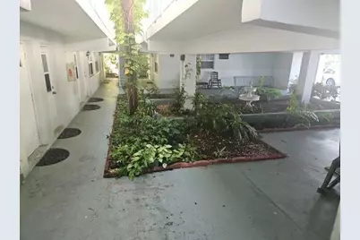 2404 NE 33rd Ave, Unit #12, Fort Lauderdale, FL 33305 - Photo 3