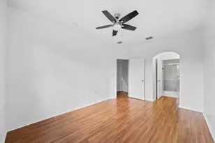 717 SW 107th Ave, Pembroke Pines, FL 33025 - Photo 13