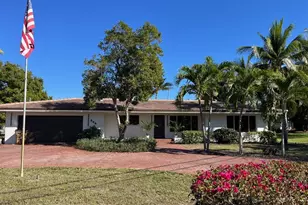 556 SE 15th Ave, Deerfield Beach, FL 33441 - Photo 1