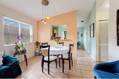 650 NW 78th Ter, Unit #201, Pembroke Pines, FL 33024 - Photo 9