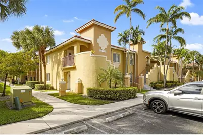 650 NW 78th Ter, Unit #201, Pembroke Pines, FL 33024 - Photo 1