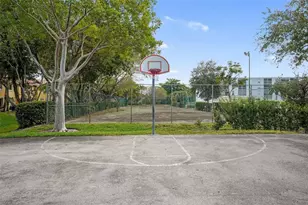 650 NW 78th Terrace, Pembroke Pines, FL 33024 - Photo 31