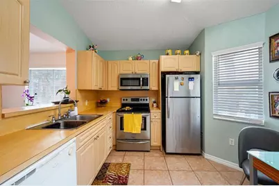 650 NW 78th Ter, Unit #201, Pembroke Pines, FL 33024 - Photo 13