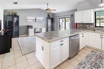 231 SE 9th St, Dania Beach, FL 33004 - Photo 3