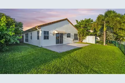 18510 NW 22nd St, Pembroke Pines, FL 33029 - Photo 17