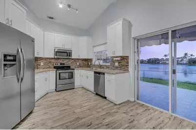 18510 NW 22nd St, Pembroke Pines, FL 33029 - Photo 11