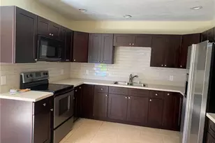 2701 NW 21st St, Fort Lauderdale, FL 33311 - Photo 13