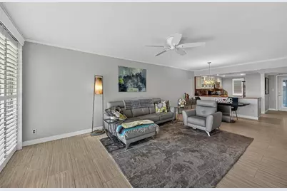 3150 NE 48th Ct, Unit #410, Lighthouse Point, FL 33064 - Photo 5