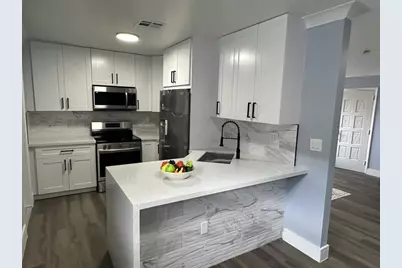 814 SW 12th Pl, Fort Lauderdale, FL 33315 - Photo 1