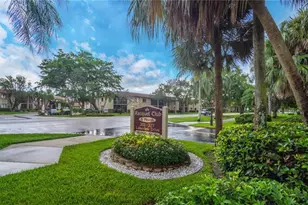 301 Lakeview Dr, Weston, FL 33326 - Photo 25