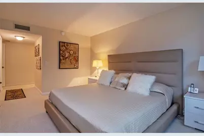 301  Lakeview Dr, Unit #204, Weston, FL 33326 - Photo 17