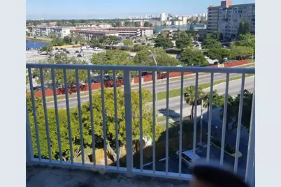 1300 NE Miami Gardens Dr, Unit #810E, Miami, FL 33179 - Photo 15