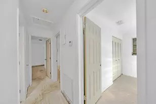 5811 NE 1st Terrace, Oakland Park, FL 33334 - Photo 17