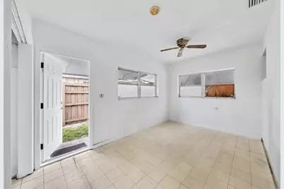 5811 NE 1 Terrace, Oakland Park, FL 33334 - Photo 13