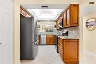 5054 Golfview Ct, Delray Beach, FL 33484 - Photo 7