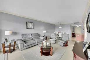 3100 N Palm Aire Dr, Pompano Beach, FL 33069 - Photo 15